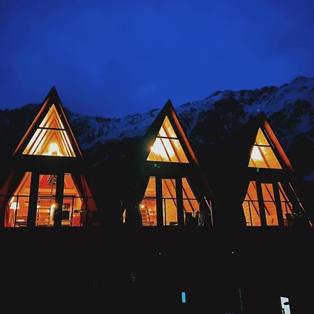 Pyramid Kazbegi Hotel Екстериор снимка