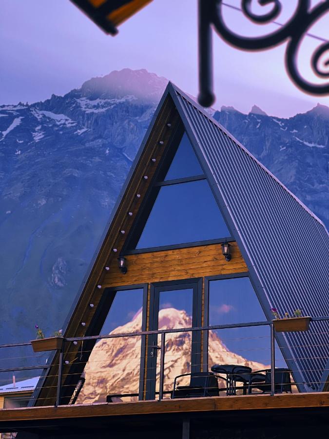 Pyramid Kazbegi Hotel Екстериор снимка